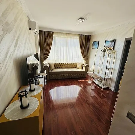 Roco Tower Mamaia Sea View Daire Köstence